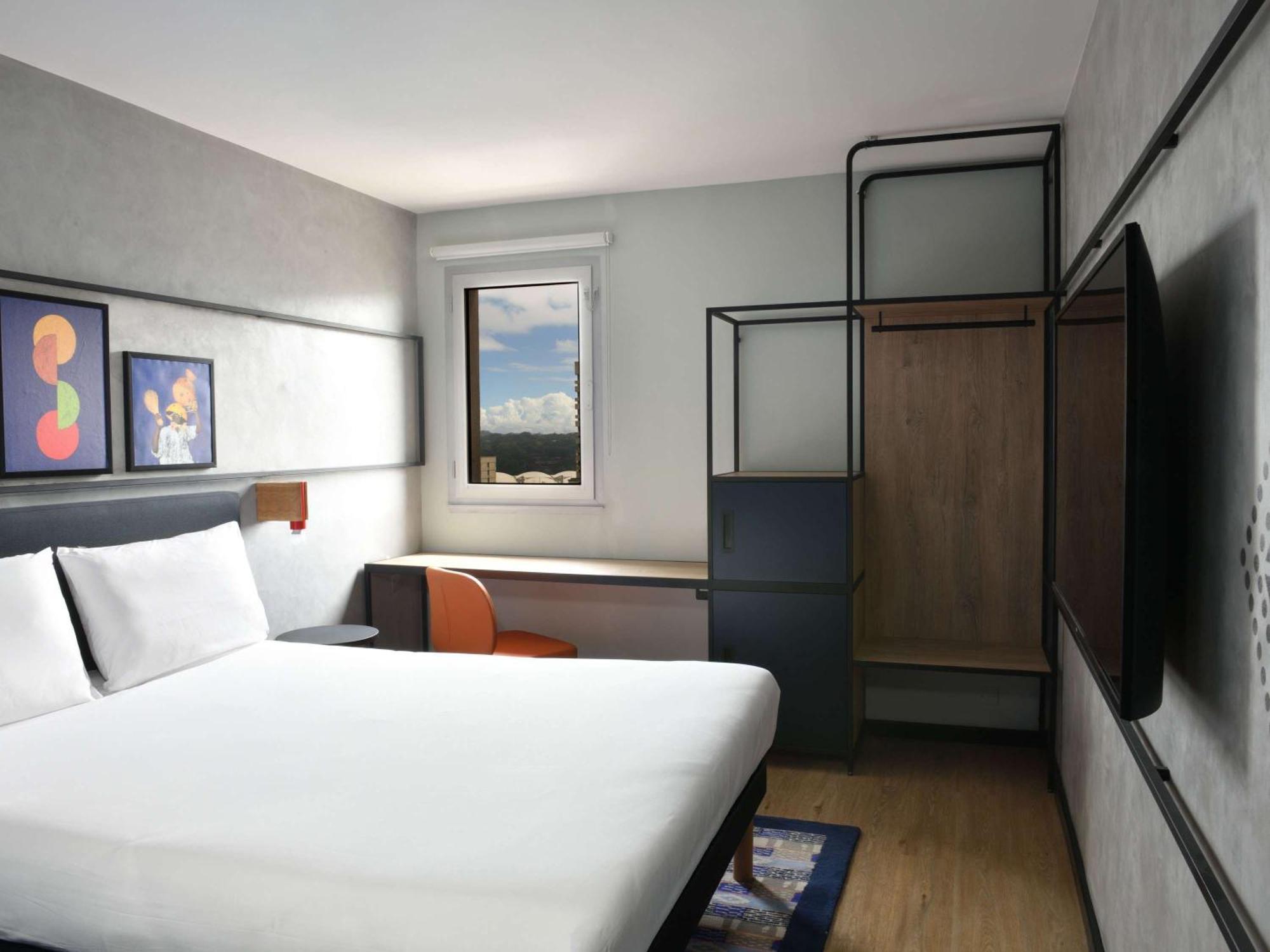 Ibis Styles Abidjan Plateau Hotel Екстериор снимка