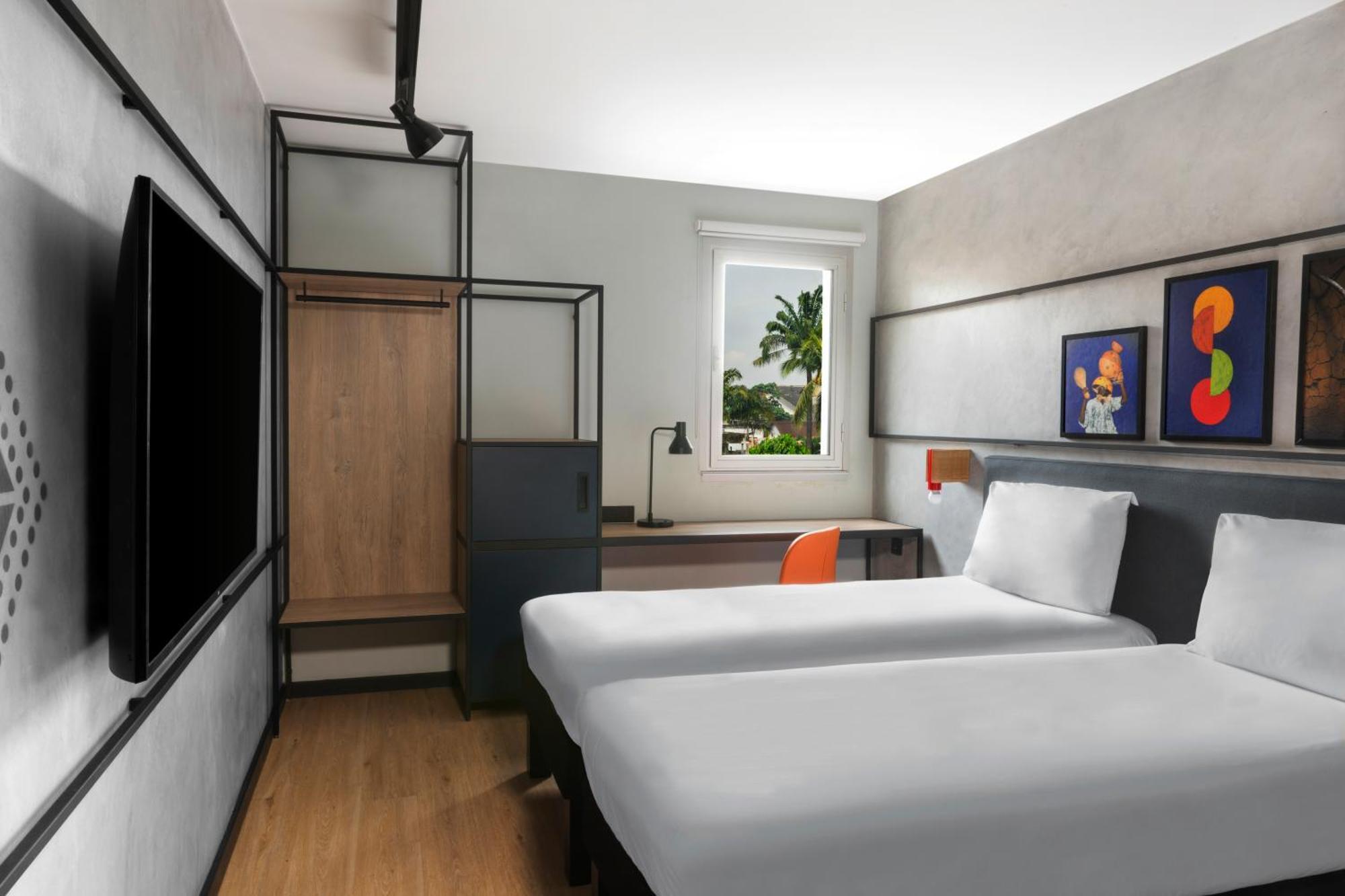 Ibis Styles Abidjan Plateau Hotel Екстериор снимка