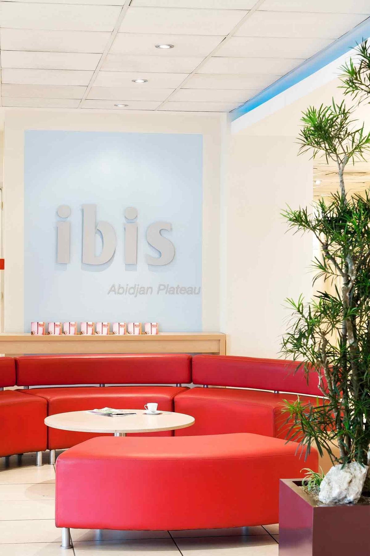 Ibis Styles Abidjan Plateau Hotel Екстериор снимка