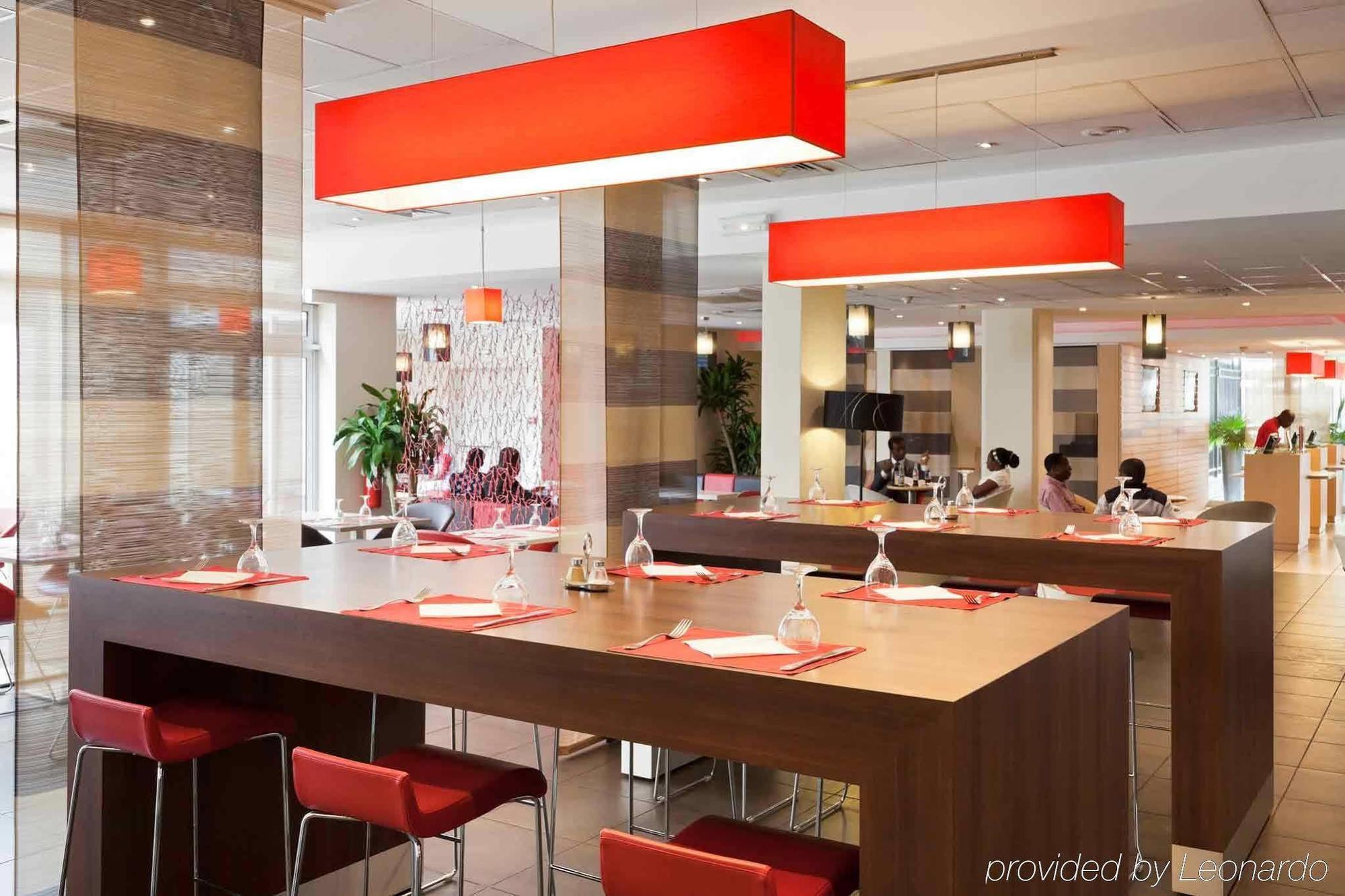 Ibis Styles Abidjan Plateau Hotel Екстериор снимка